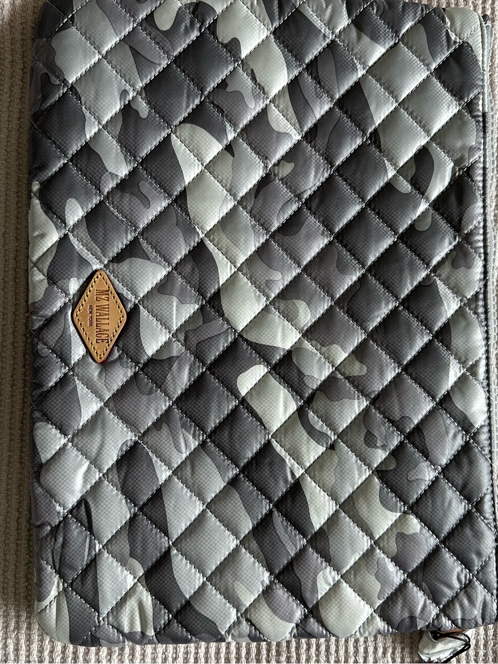 MZ Wallace Gray Camouflage Quilted Zip Pouch new with tags - Picture 3 of 4